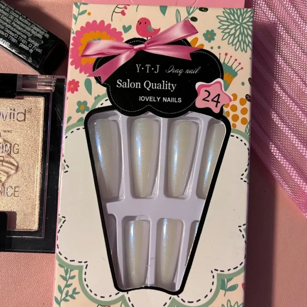 Make-Up Lot 15pc. NEW